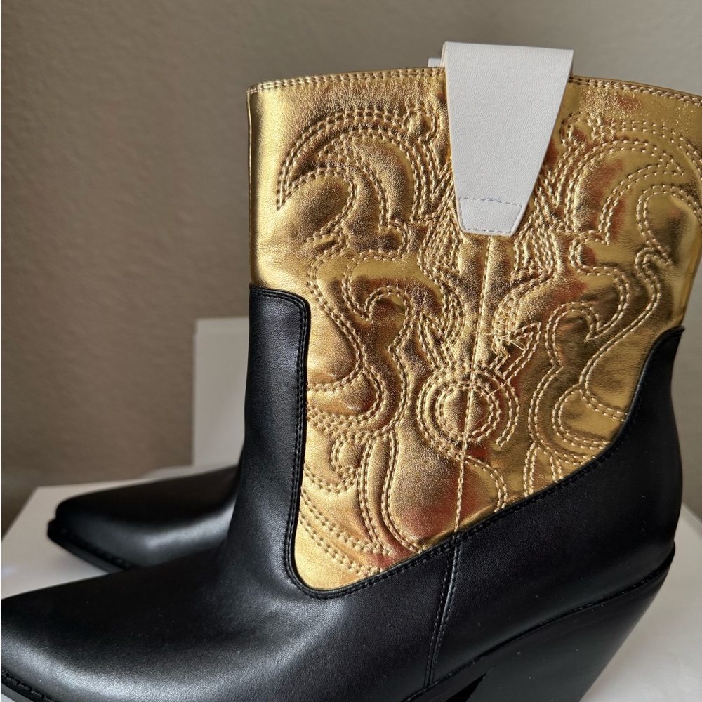 Elegant Black and Gold Heeled Boots size 10